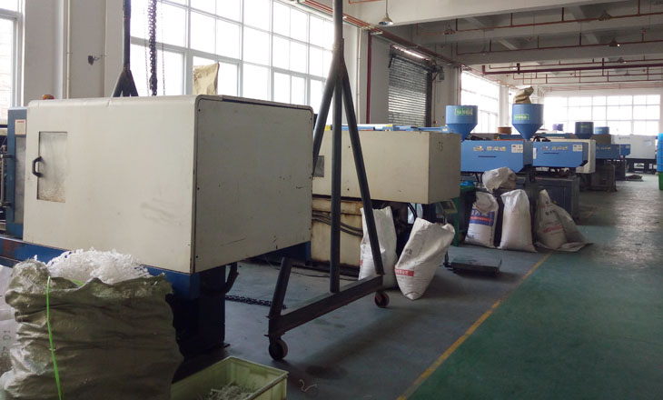 車間設(shè)備展示——注塑機3